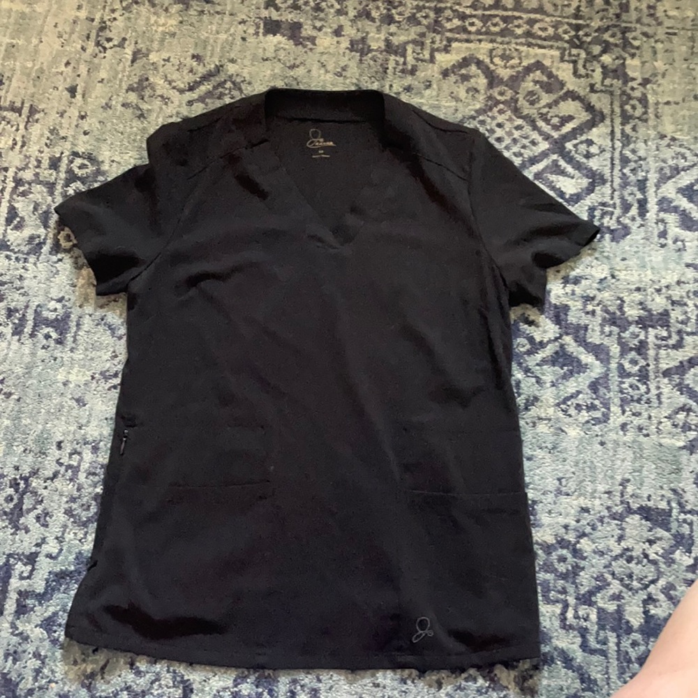 Jaanuu scrub top
